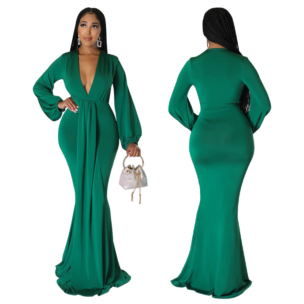 Midnight Allure – Deep V Long Sleeve Gown
