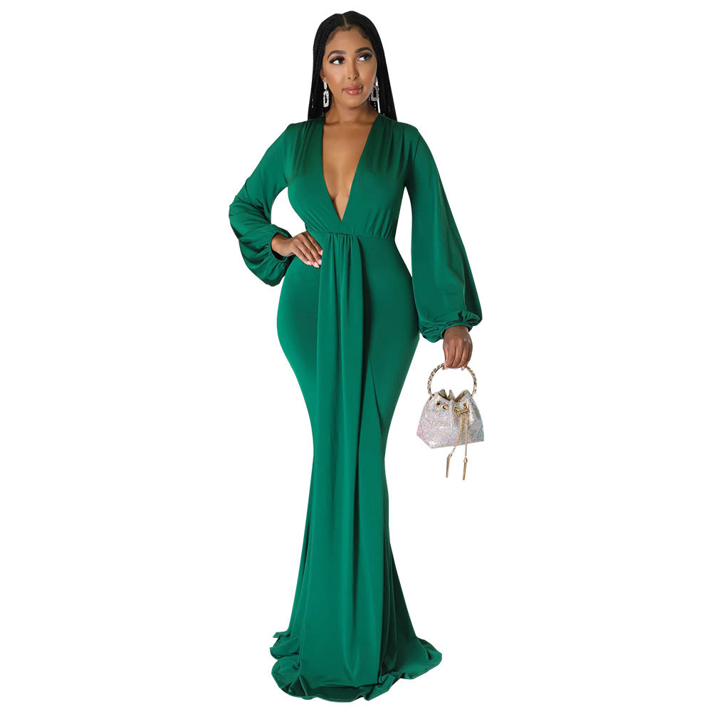 Midnight Allure – Deep V Long Sleeve Gown