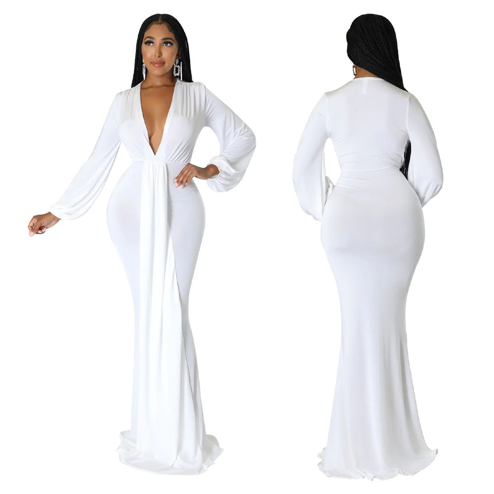 Midnight Allure – Deep V Long Sleeve Gown